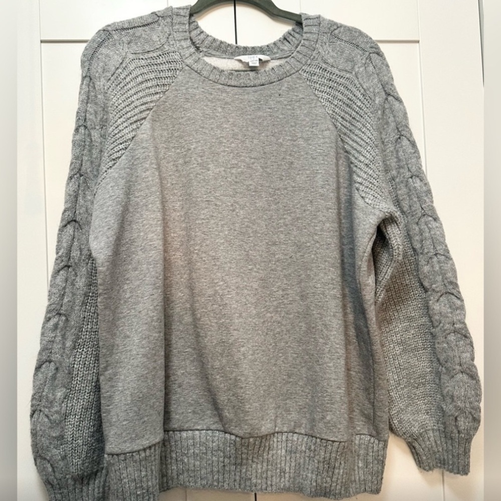 Women's Cable Knit Crew Neck Sweater - Green, White, Gray (ALL Size Lg) - Picture 2 of 8